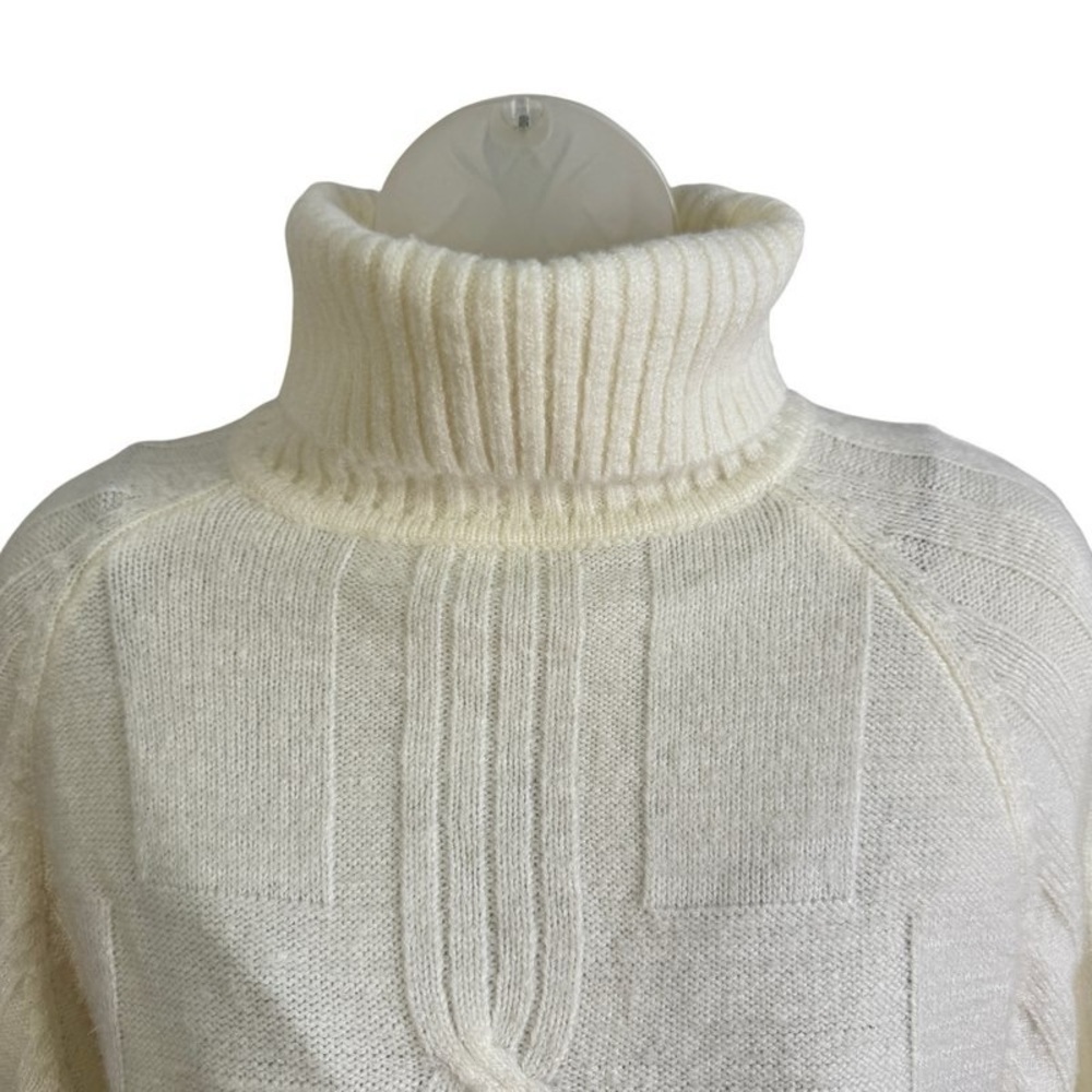 Veirjen Cream Cable Knit Turtleneck Sweater Women's Medium - Picture 5 of 10
